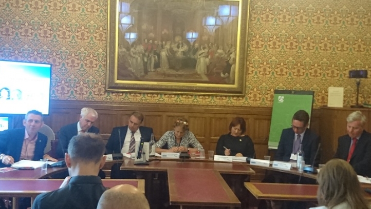 The Efra Committee said that the new Government should force businesses over a certain size to publicly report data on food waste to create transparency